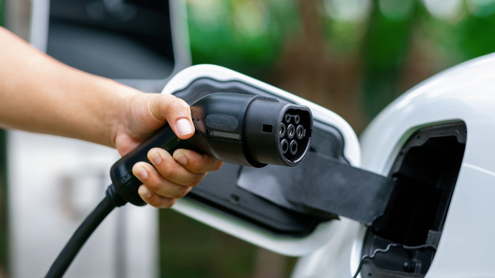 2Brothers Ltd. Best Powerful Efficient Home EV Chargers Dorset